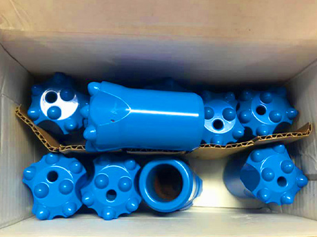 конусообразная кнопка